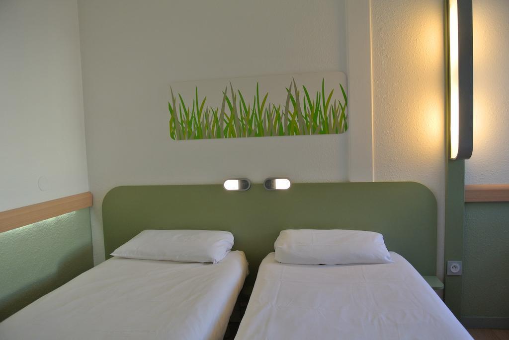 Ibis Budget Chambery Sud Challes Les Eaux Eksteriør bilde