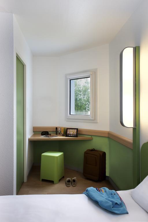 Ibis Budget Chambery Sud Challes Les Eaux Eksteriør bilde