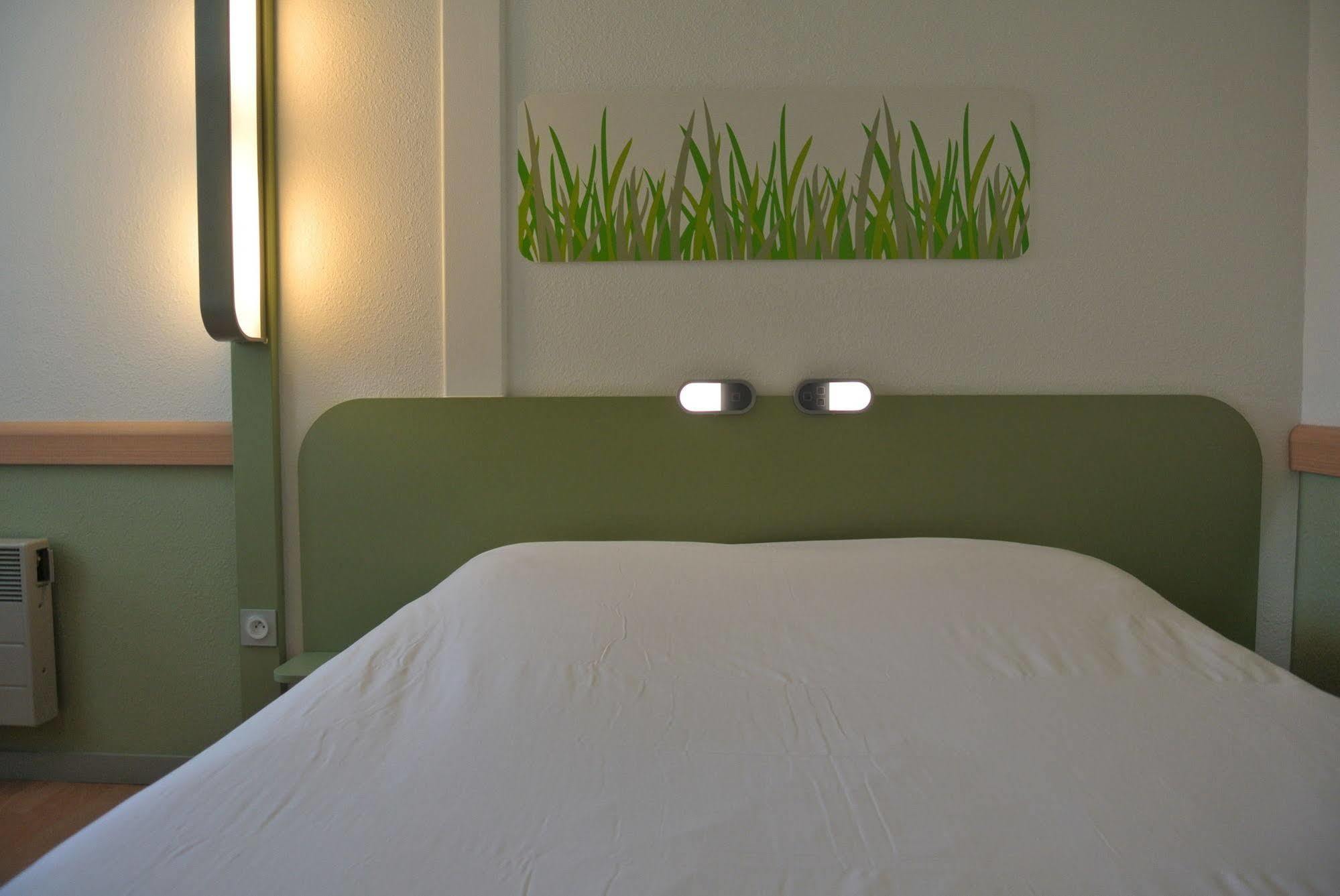 Ibis Budget Chambery Sud Challes Les Eaux Eksteriør bilde