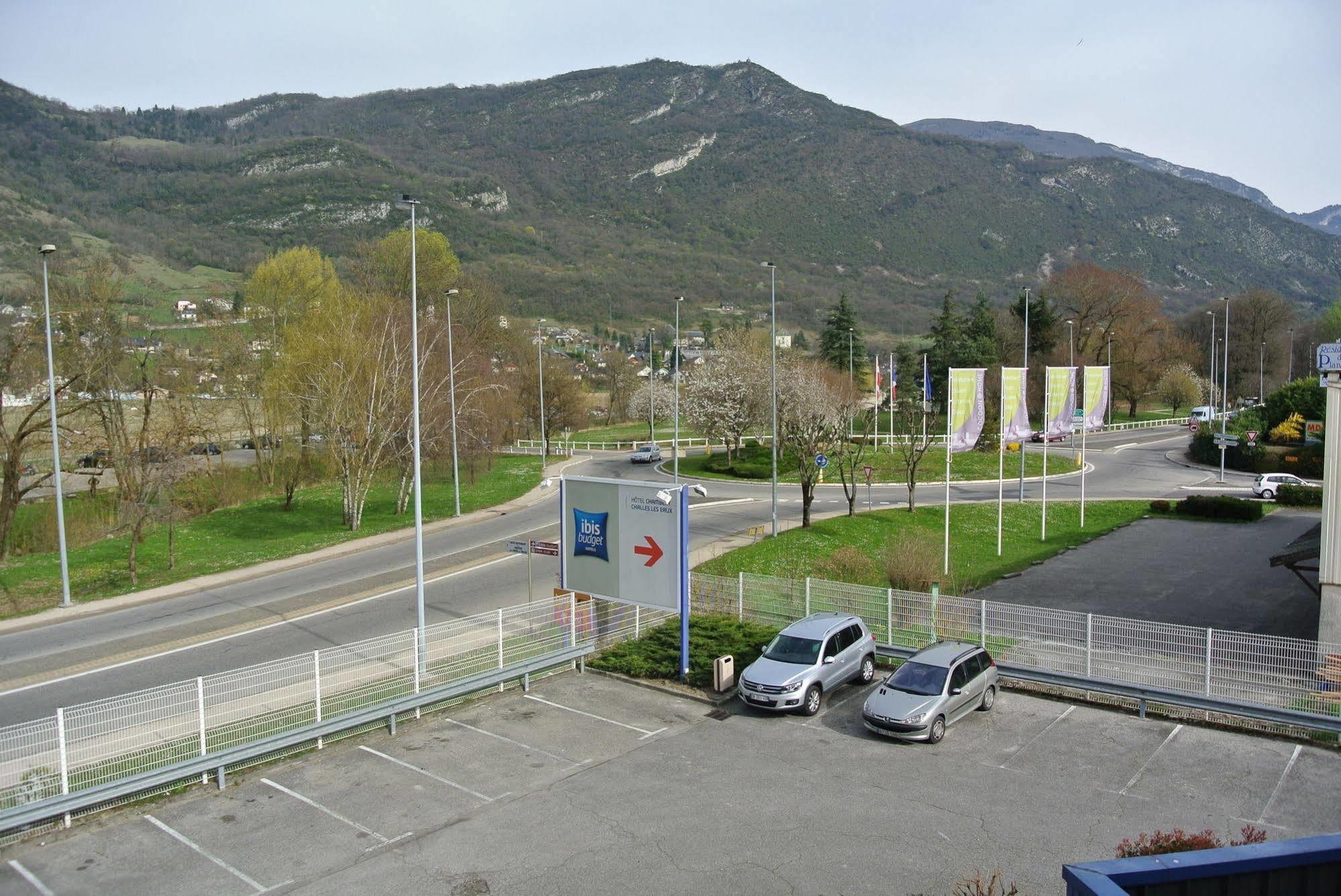 Ibis Budget Chambery Sud Challes Les Eaux Eksteriør bilde