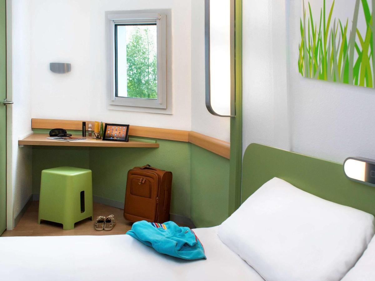 Ibis Budget Chambery Sud Challes Les Eaux Eksteriør bilde